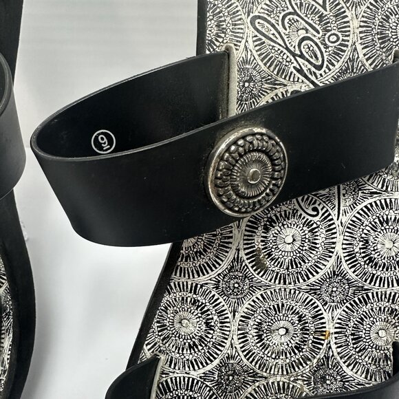 Brighton Women's Black Sandals Size 9 Slip on Double Strap Leather Boho - Picture 3 of 6